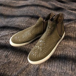 Report High top Fashion Sneakers